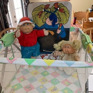 Cabbage Patch Dolls & Play Pen
